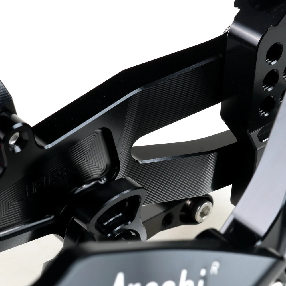 Pedane Racing Regolabili per Ducati Panigale V4/V4S/V4R (2018-2023)